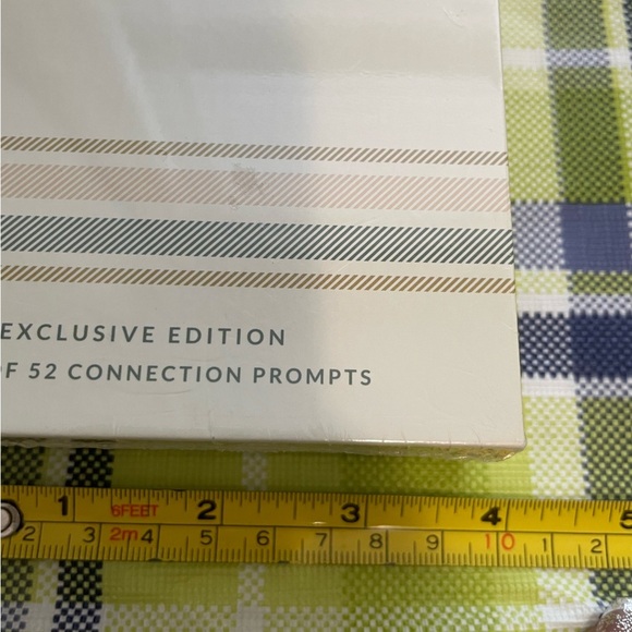 Jilly Box - Cool To Connect Cards - NWT - Picture 6 of 7